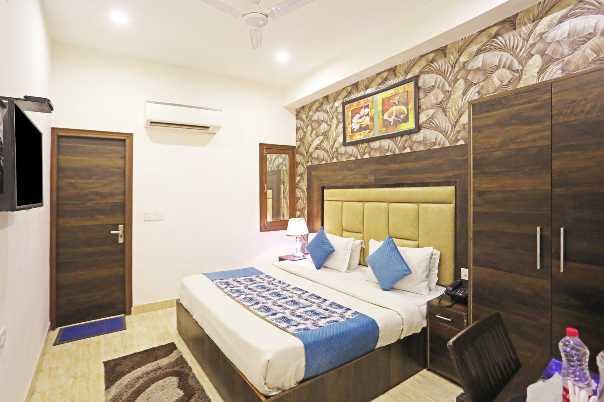 Hotel The Kiara Near Delhi Airport Nova Deli Exterior foto